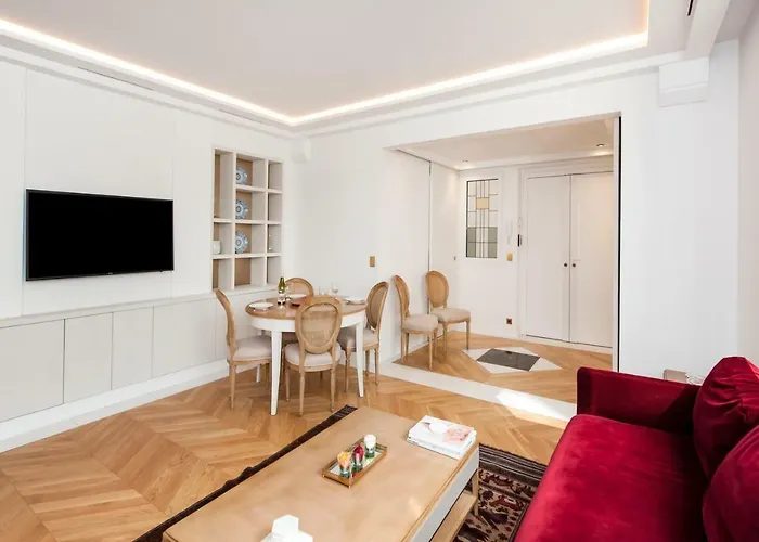 Appartamento Luxury Montaigne Parigi