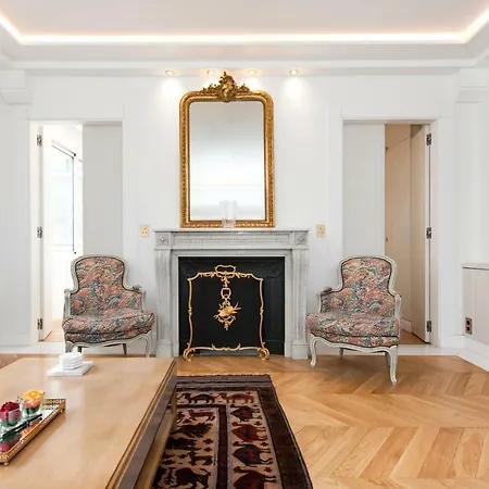 Apartmán Luxury Montaigne *