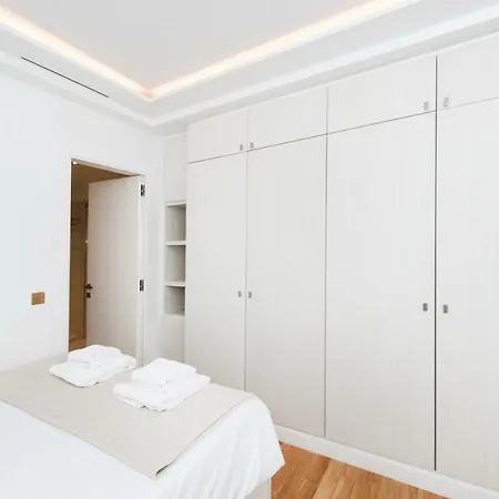 Apartmán Luxury Montaigne *